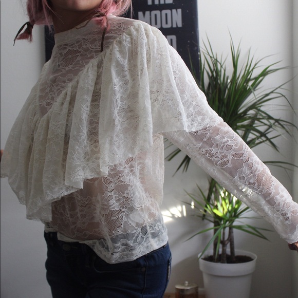 Zara Basic Lace Top - Picture 2 of 7